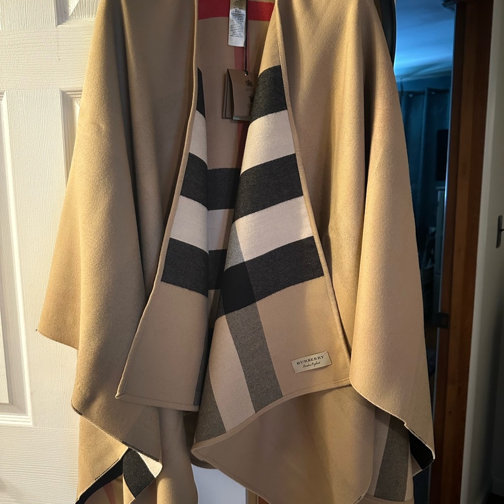 Burberry Beige and Black Plaid Wrap - Picture 7 of 11